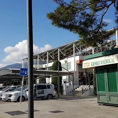 Aries Flat 아파트 베날마데나코스타