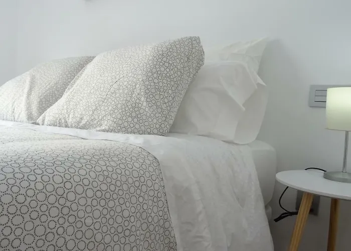 Aries Flat 베날마데나코스타