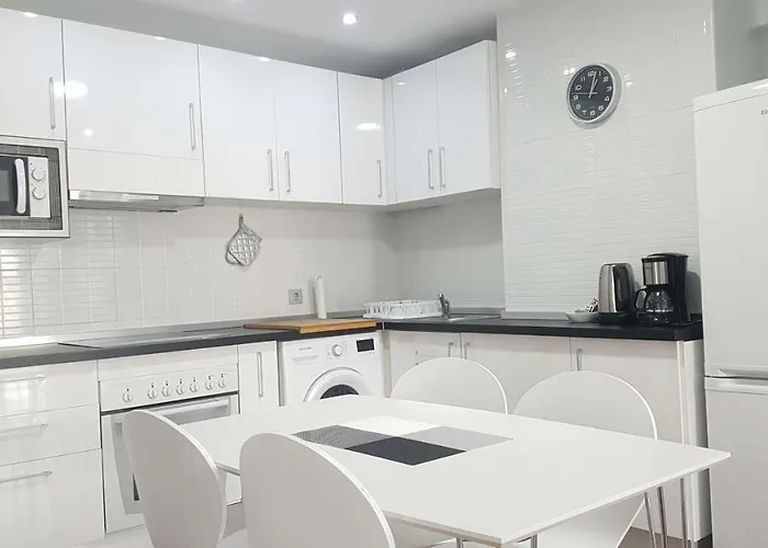 아파트 Aries Flat